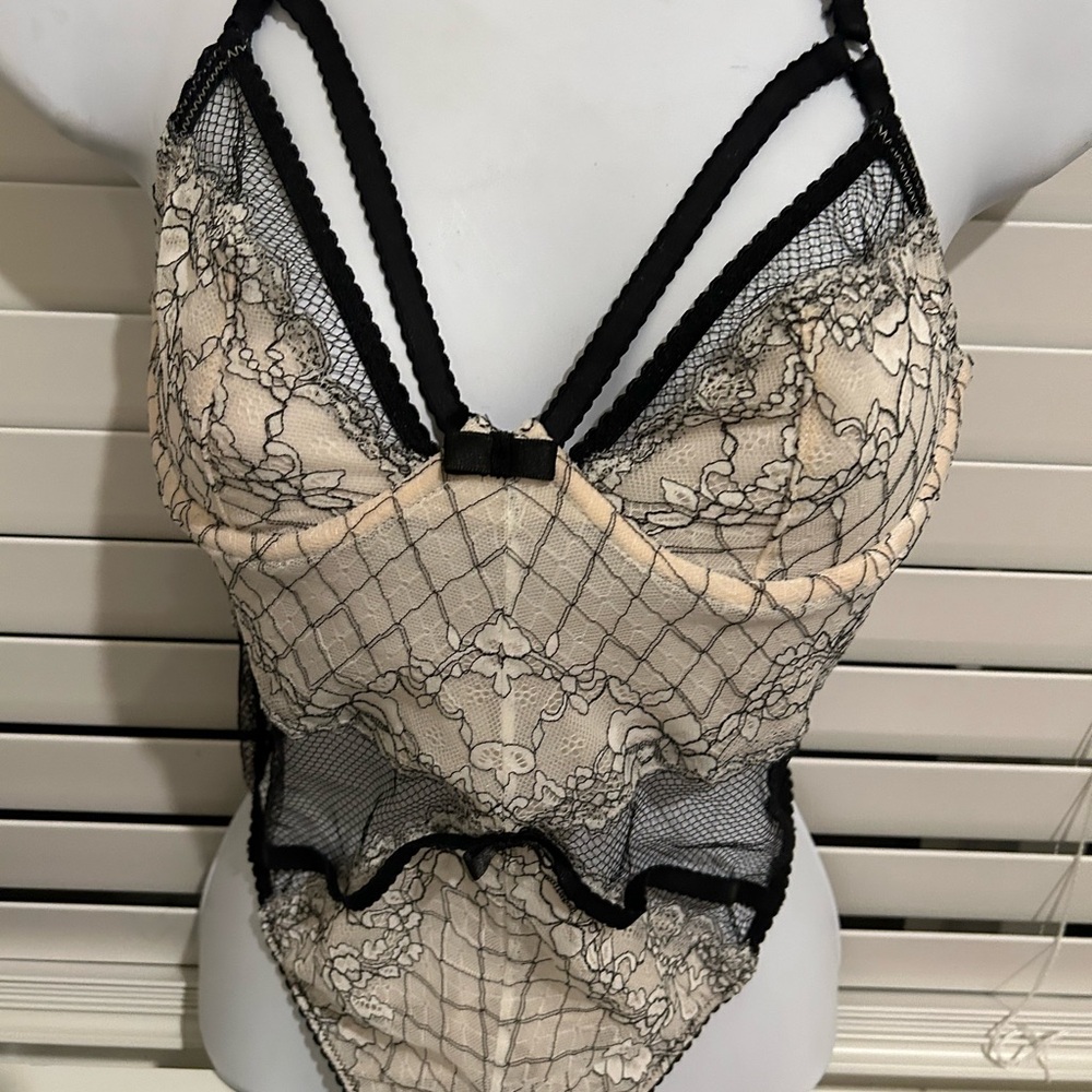 Victoria's Secret Black and Cream Lace Chemise
